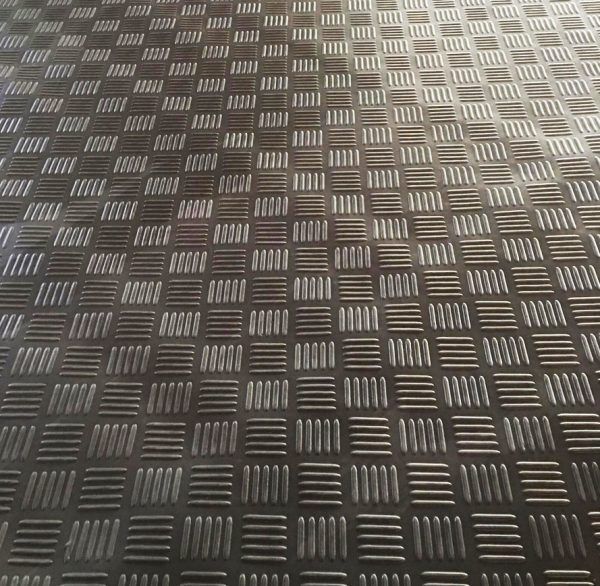 Checkered Rubber Mat